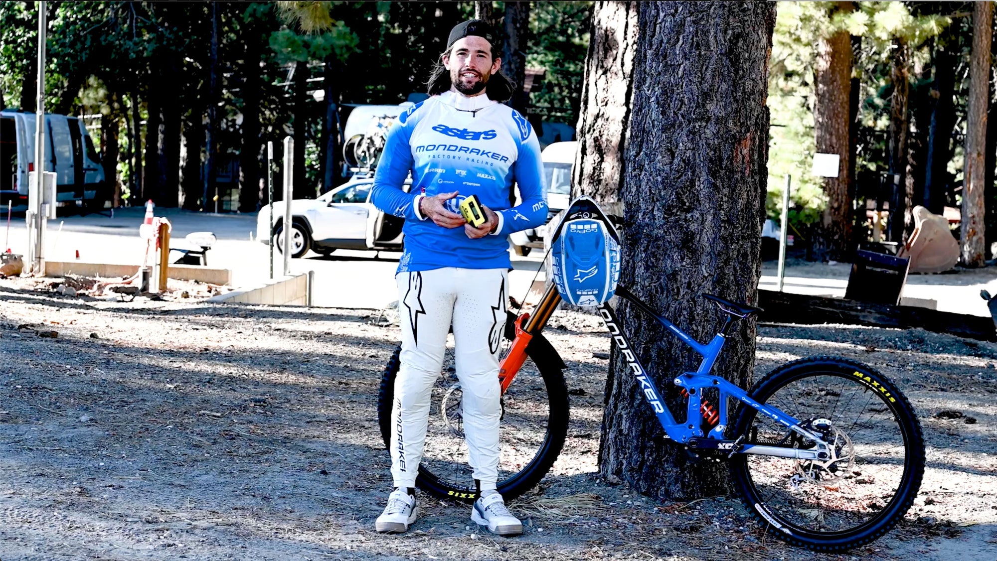 Dak Norton trusts the Slacker digital suspension tuner to check his sag before every ride.