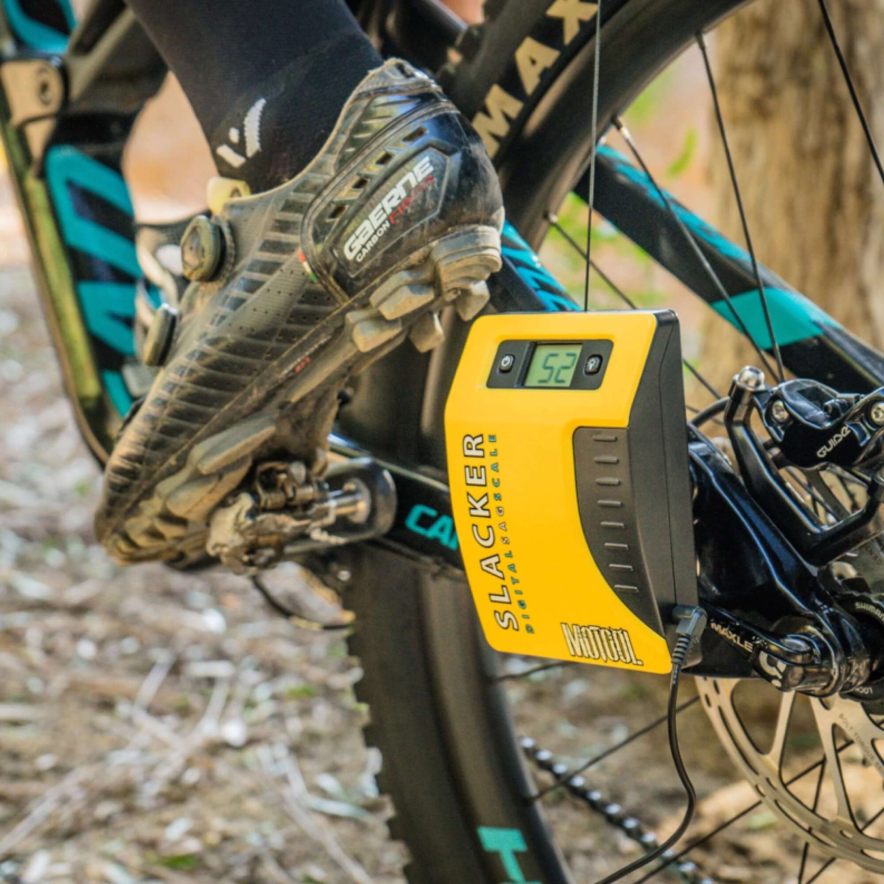 The Slacker digital suspension tuner works on mountain bikes.